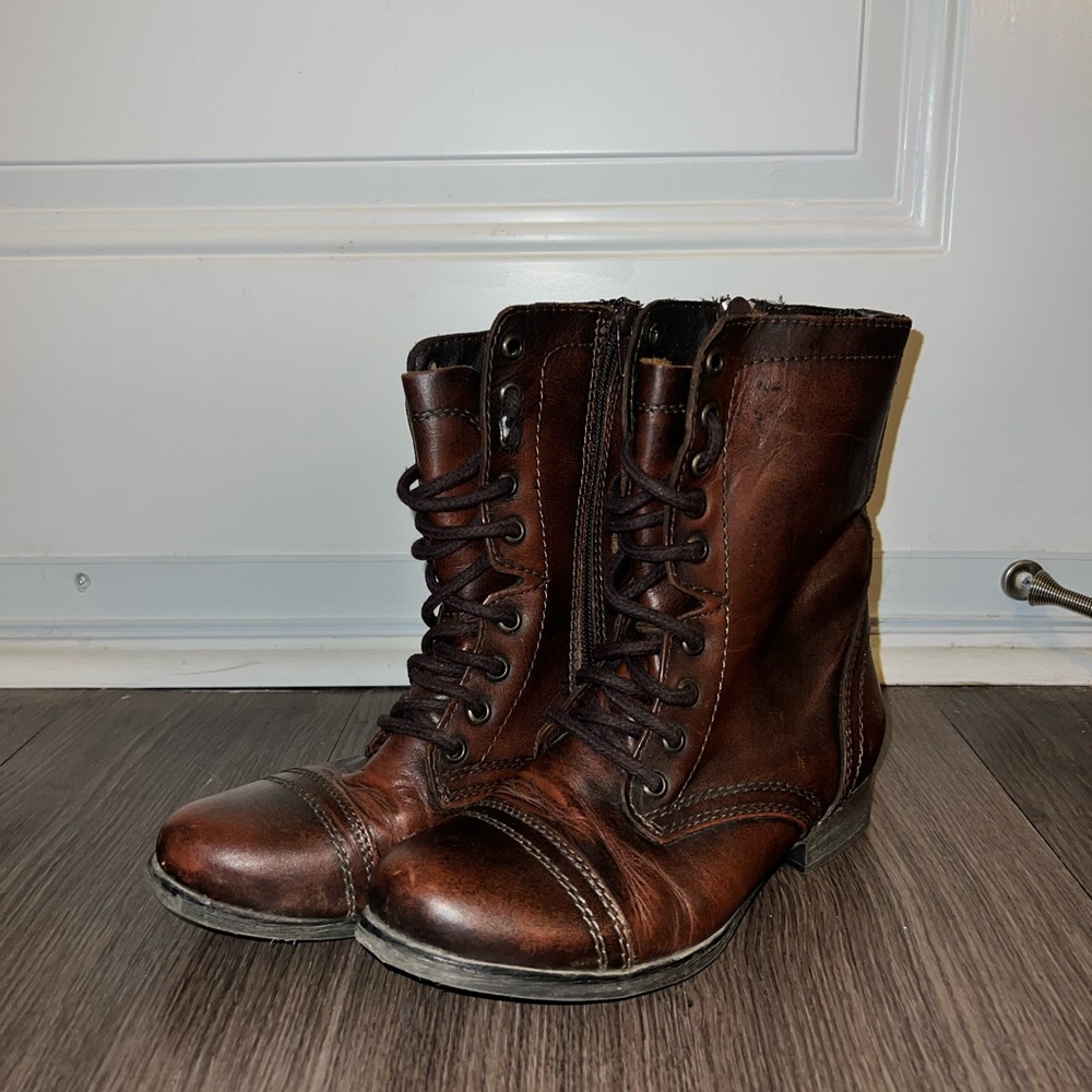 Steve Madden Troopa Women’s Brown Leather Boots